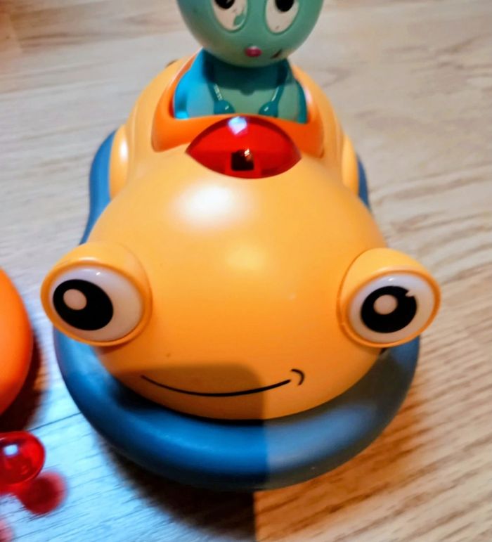 Voiture télécommandée ouaps - photo numéro 4