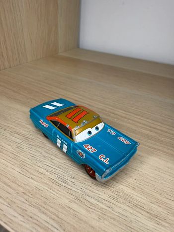 Voiture cars Mario andretti Disney pixar