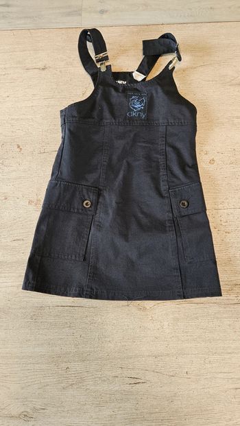 Robe salopette noire à bretelles, DKNY, 6 ans, jamais mise