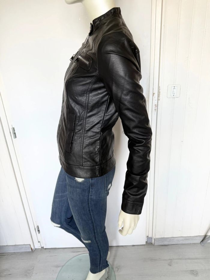 Veste en simili cuir ONLY – Taille 38 – noir – Neuf avec étiquette - photo numéro 3