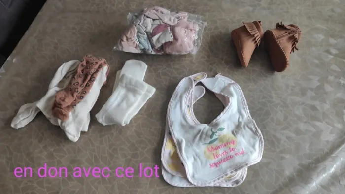 Lot vêtements bébé fille 1 , 3 et 6 mois 🪾 hiver - photo numéro 6