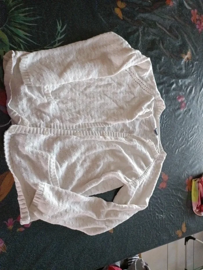 Gilet blanc Kiabi 10 ans