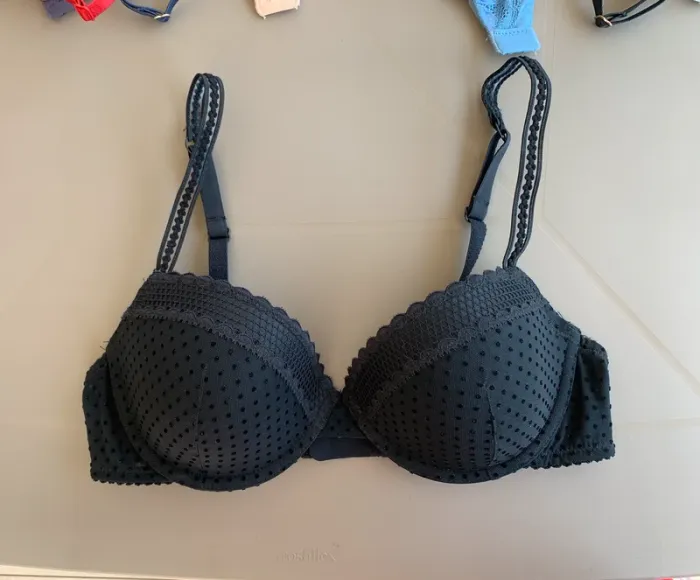 Soutien-gorge noir Monoprix 90C NEUF