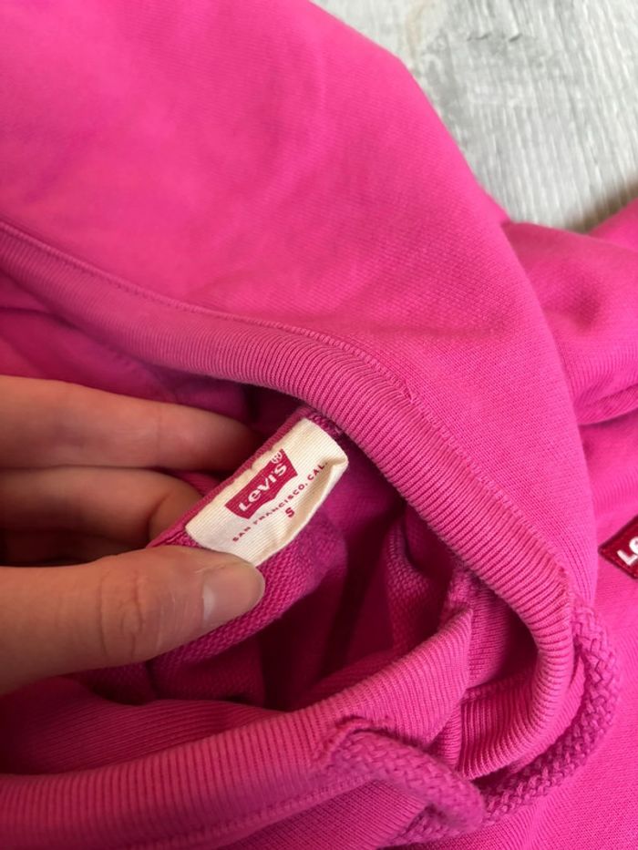 Sweat Levi’s rose - Taille S - Neuf - photo numéro 2