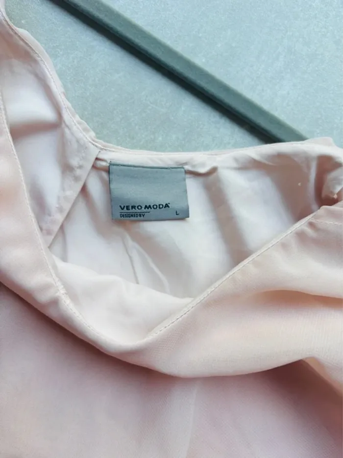 Magnifique robe rose pastel fluide à volants Vero Moda neuve - photo numéro 3