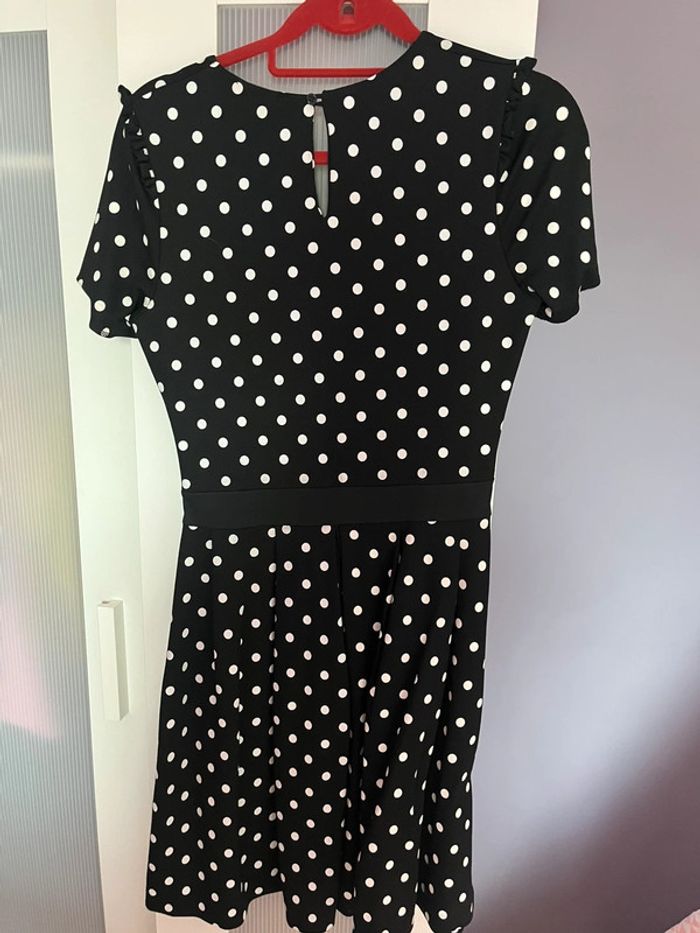 Robe femme - photo numéro 2