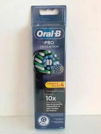🔥 Brossettes Oral-B neuves – Lot de 4 Pro cross action