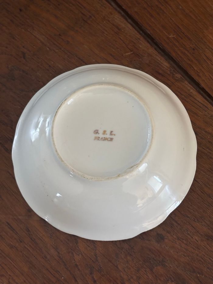 Coupelle en porcelaine scène romantique GSL FRANCE - photo numéro 4