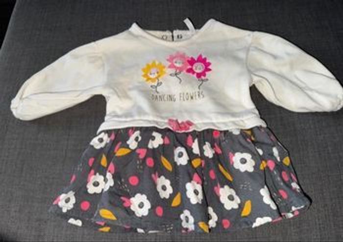 Lot de 8 vêtements bébé fille - photo numéro 5