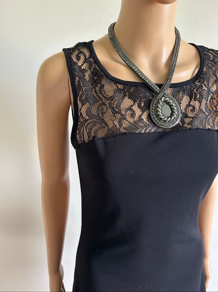 Robe noire sans manches avec dentelle Morgan taille S excellent état - photo numéro 4