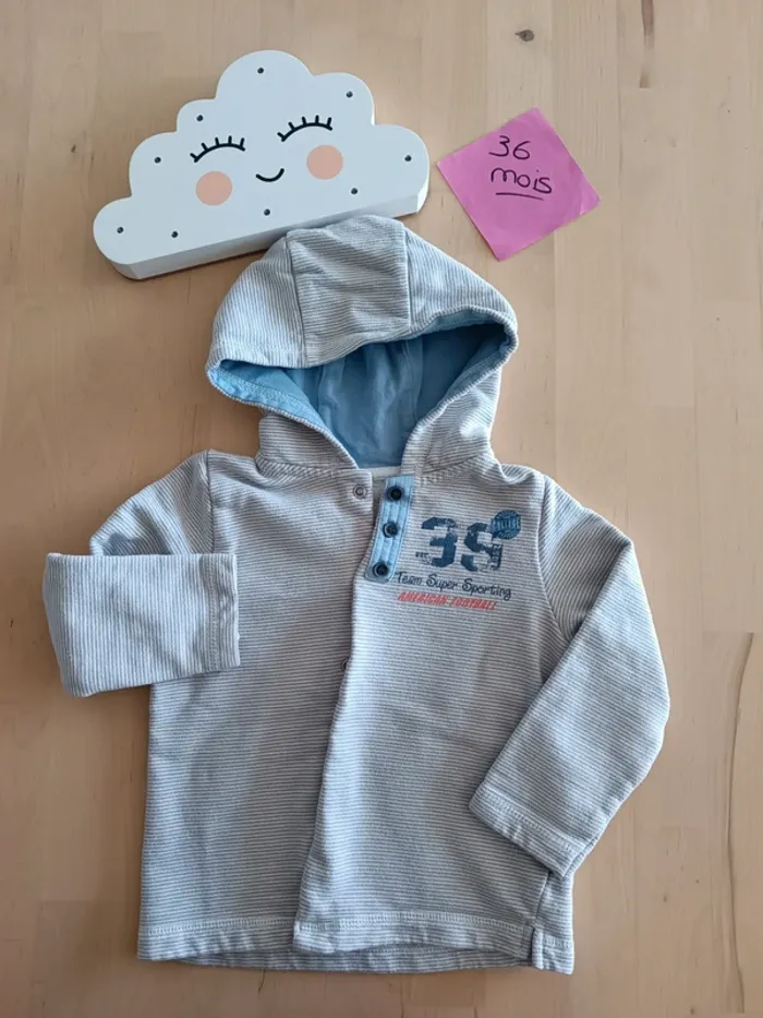 Gilet à capuche 36 mois