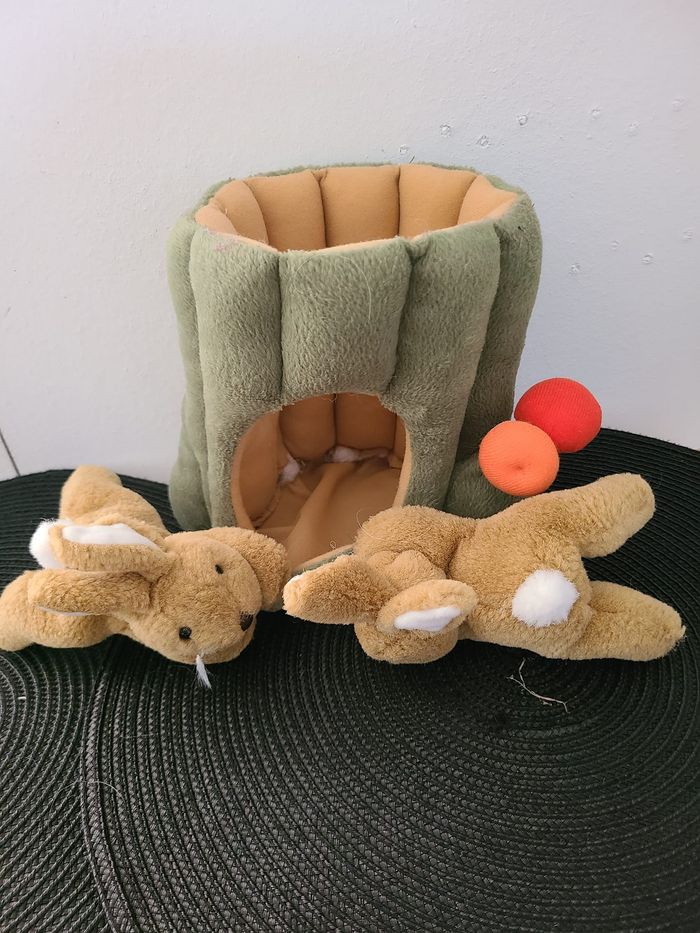 TRONC D'arbre vert doudou lapins