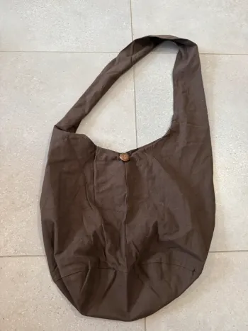 Grand sac porté épaule marron, très bon état, 38x36cm