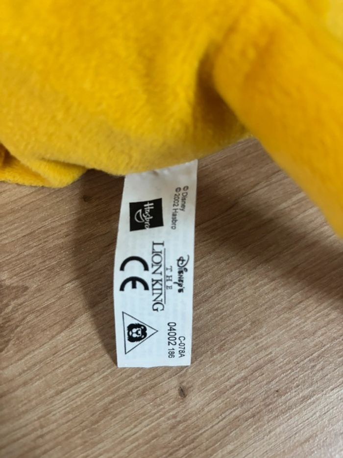 Peluche vintage simba roi lion grelot hasbro Disney 2002 - photo numéro 6