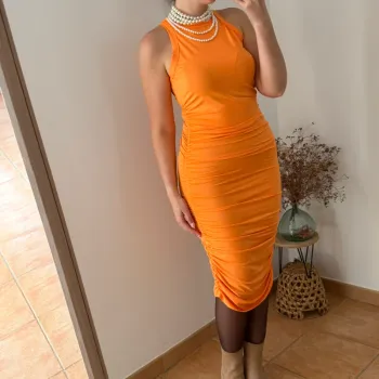 Robe Moulante Froncée Orange Taille L tbe