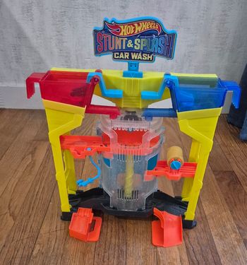 Circuit hot wheels station de lavage stunt & splash car Wash