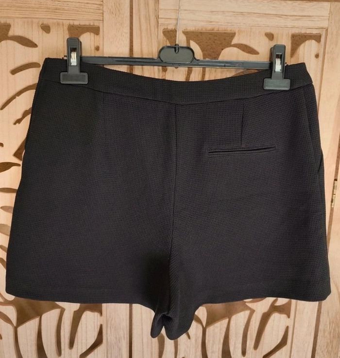 Short noir nid d'abeille - Taille 44 Promod - photo numéro 7