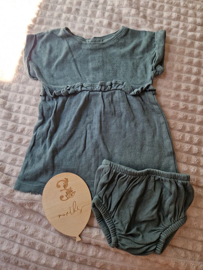 Ensemble robe + bloomer vert kiabi bébé fille 3 mois