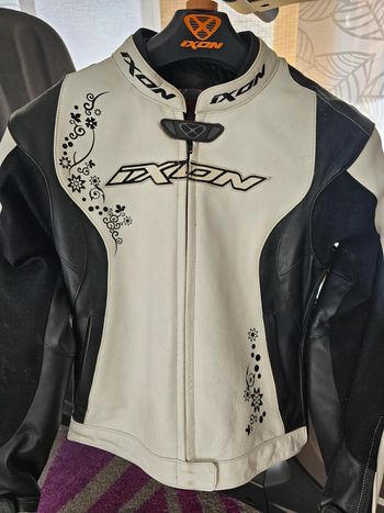 Blouson moto cuir Ixon femme