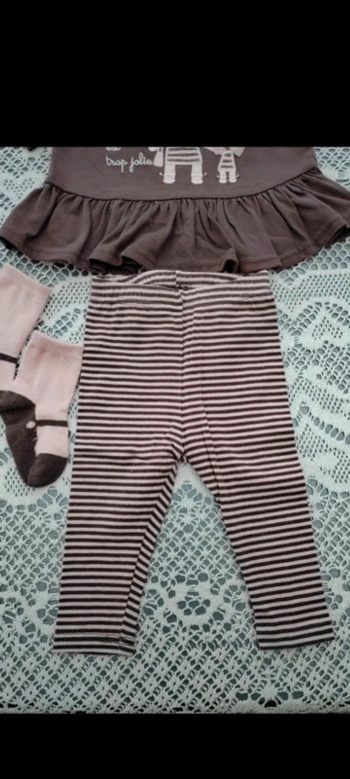 🩷Ensemble legging, pull, chaussettes et gilet 6 mois - photo numéro 5
