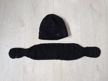 Ensemble noir bonnet 50/52 et écharpe Okaïdi