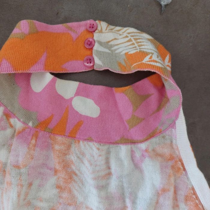 Dos nu et jupe imprimé rose orange escada sport - photo numéro 6