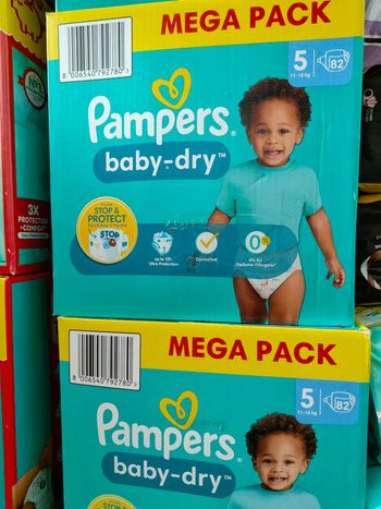 2 carton couche pampers5
