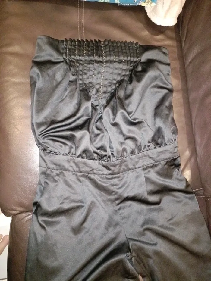 Joli combinaison bustier taille 38 effet satiné - photo numéro 3