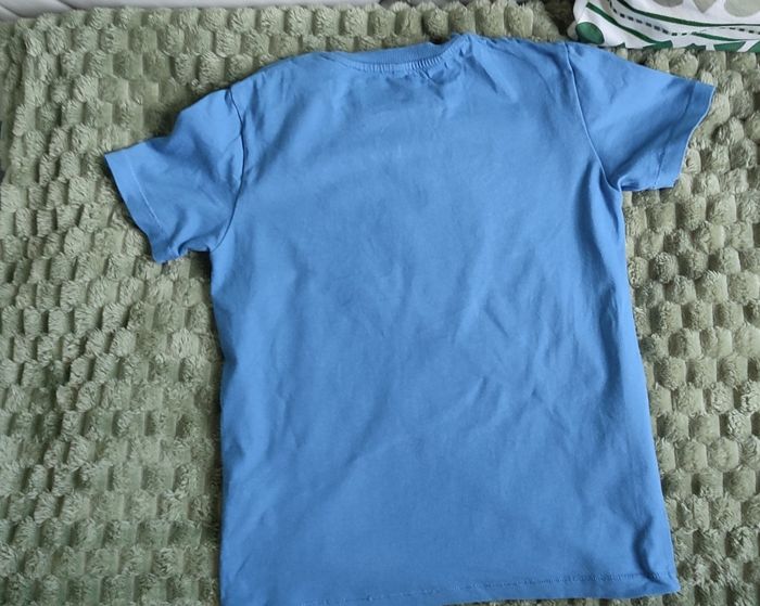 Tee shirt Benetton 7 8 ans - photo numéro 4