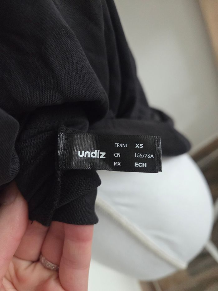 Top noir Undiz taille xs neuf - photo numéro 9