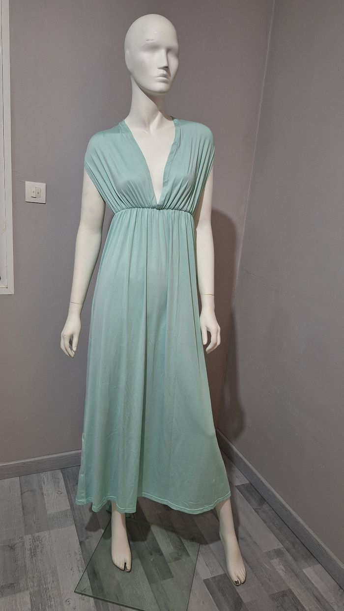 Robe de soirée taille M neuve