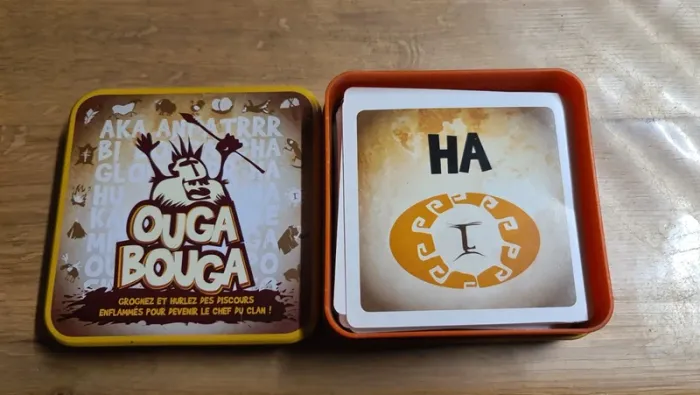 Jeu de cartes Ouga Bouga des éditions Cocktail Games,