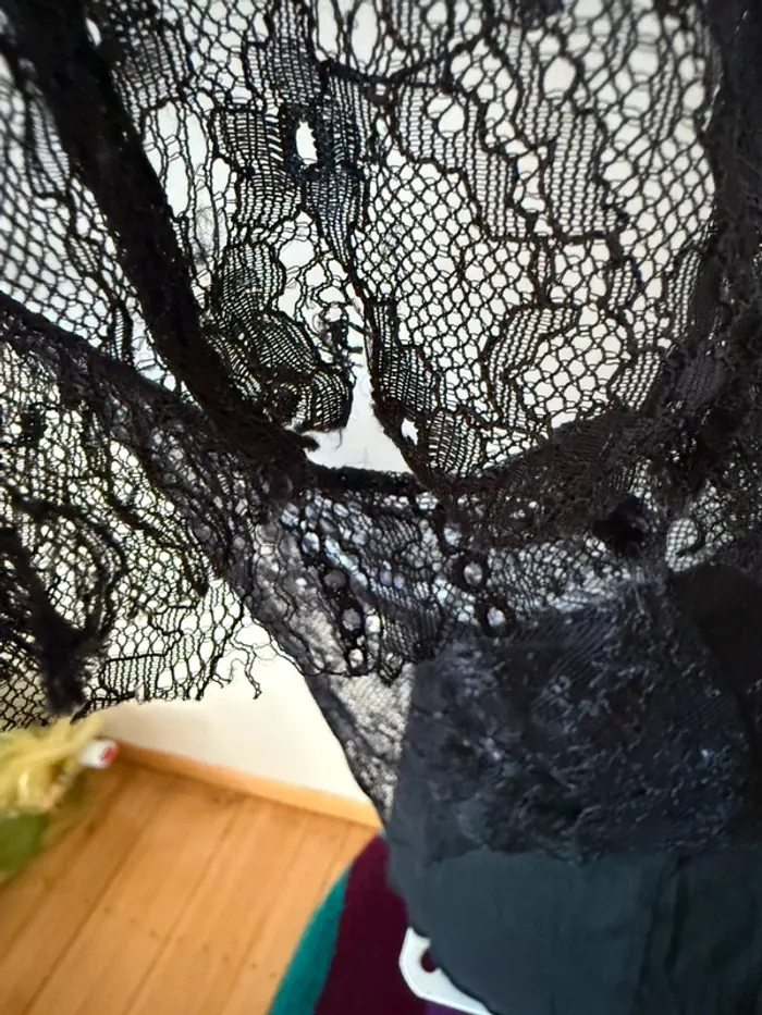 T- shirt Maje en très bon état taille 1 noir - photo numéro 8