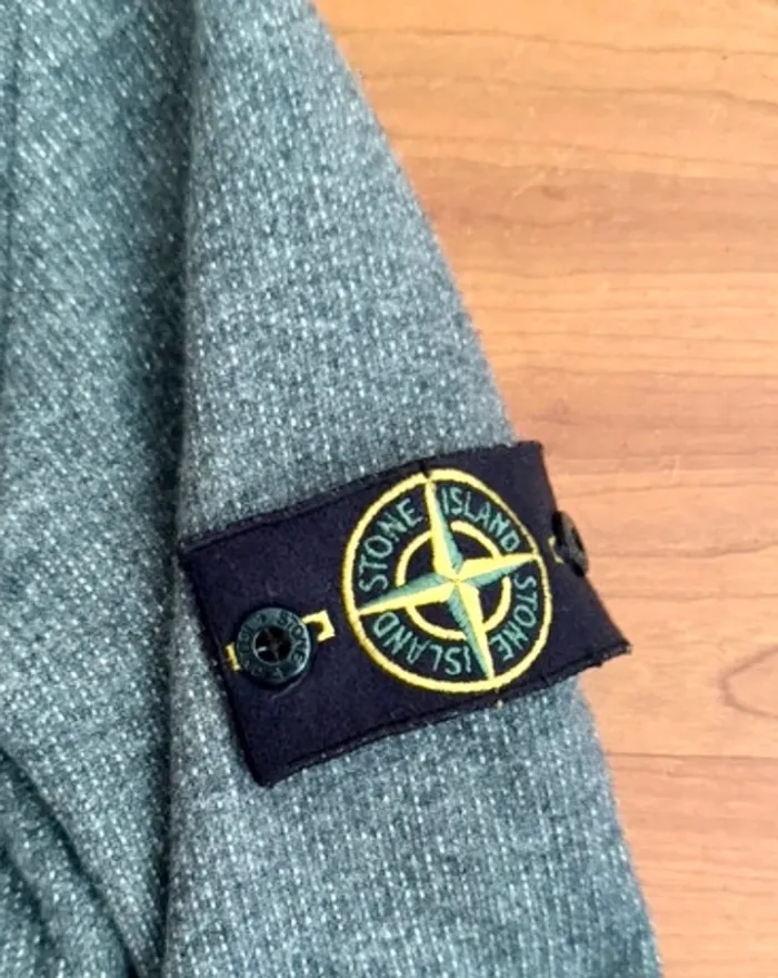 Veste à capuche Stone Island gris – Taille S – Patch authentique – Zip intégral - photo numéro 4