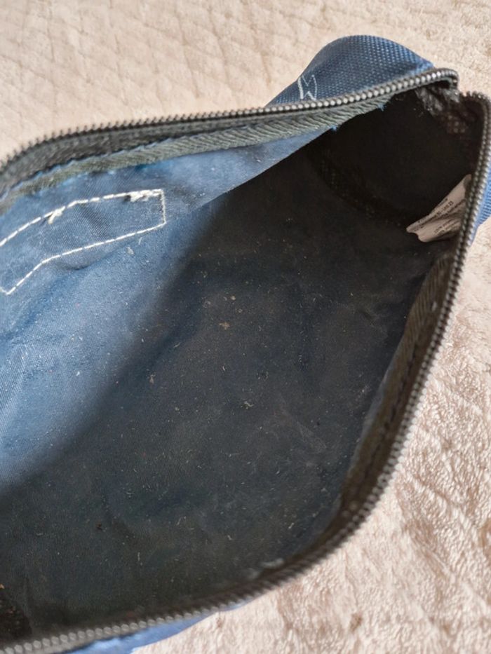 Trousse bleue - photo numéro 6