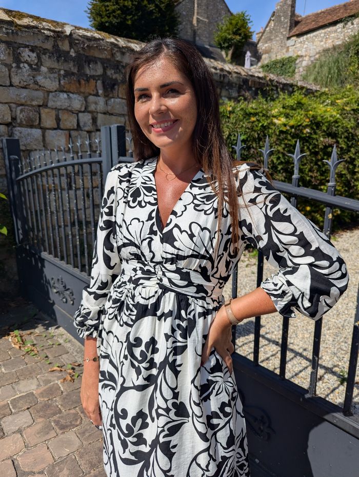 Robe blanc/noir Nantes manches longues
Taille S/M - photo numéro 2