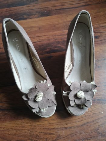 Sandales compensées daim et cuir  P39