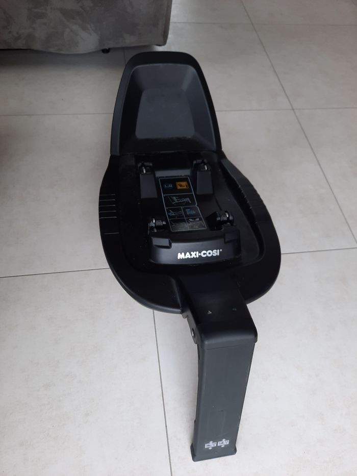 Ensemble complet :poussette cosy nacelle et base isofix - photo numéro 10