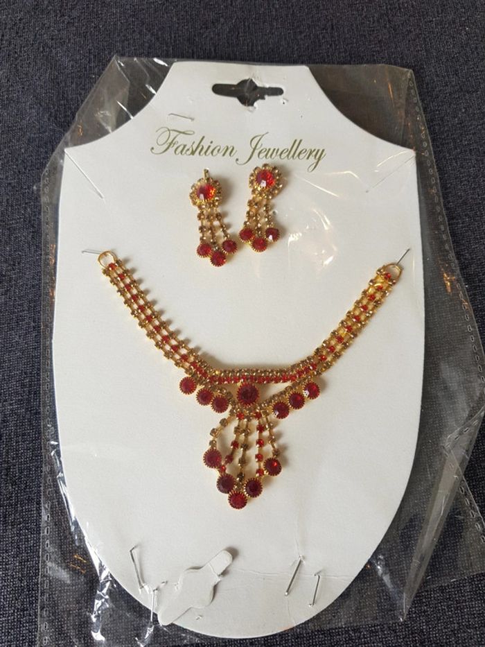 Parure Bijoux Fantaisie Neuf