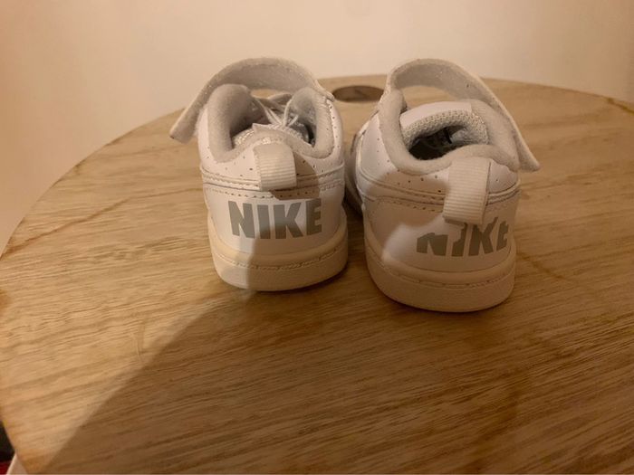 Basket nike taille 18,5 - photo numéro 6