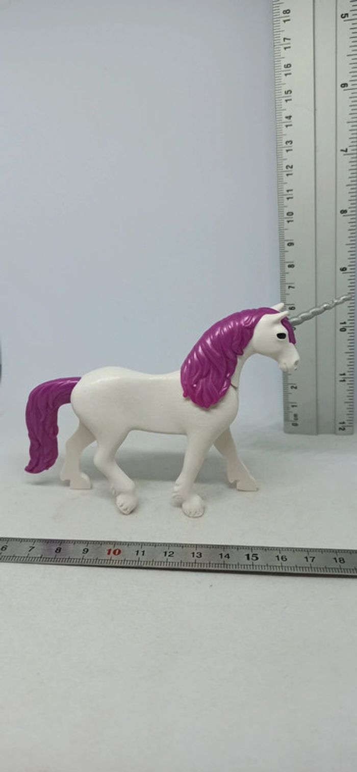 Licorne queue et crinière violettes avec corne grise playmobil - photo numéro 5