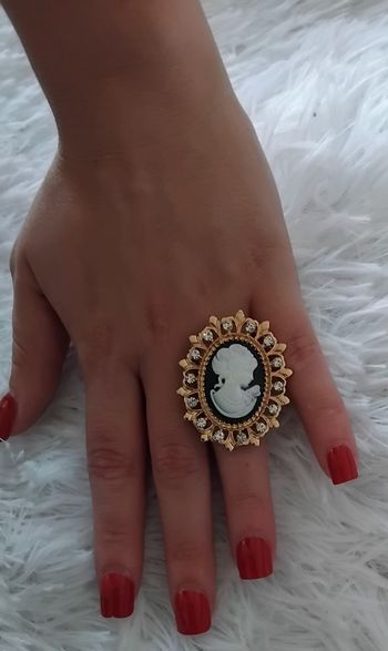 Bague ovale réglable style vintage - doré avec femme
