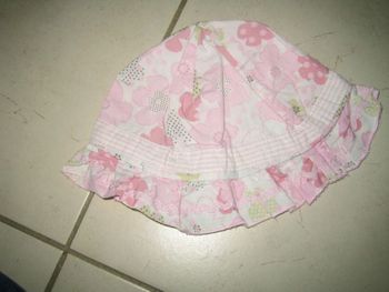 chapeau bob fille fleurs sur les tons pastels rose  taille 45