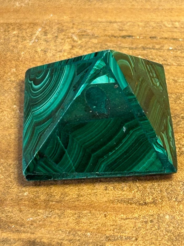 Pyramide en Malachite Authentique - Objet Spirituel pour la Maison ou le Bureau - photo numéro 6