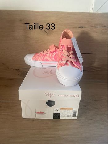 Baskets Lovely Wings - Taille 33 - Neuves