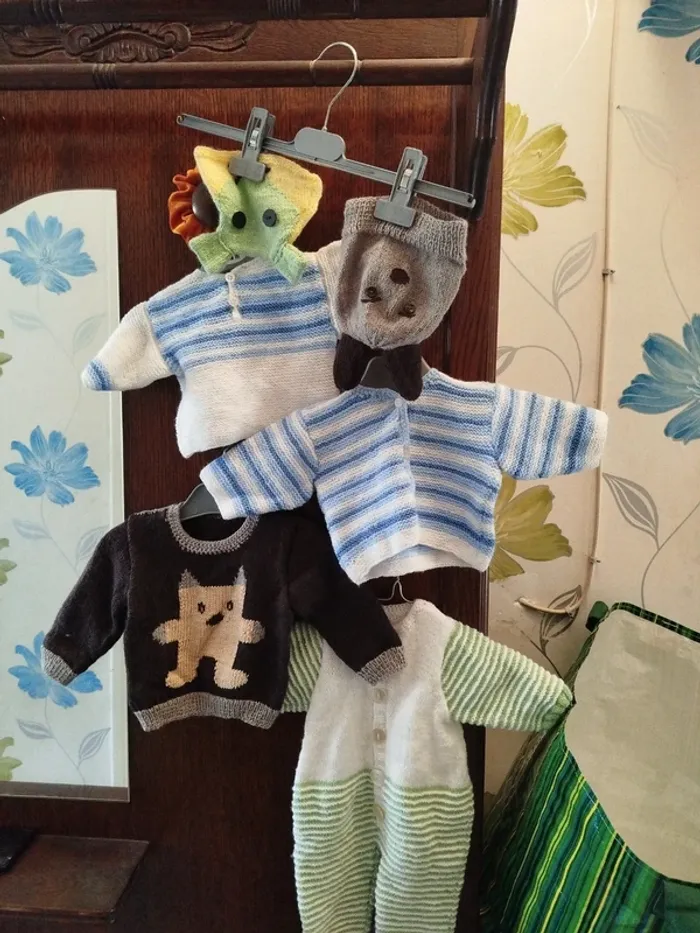 Lot fait a la main a partir de 1/3mois