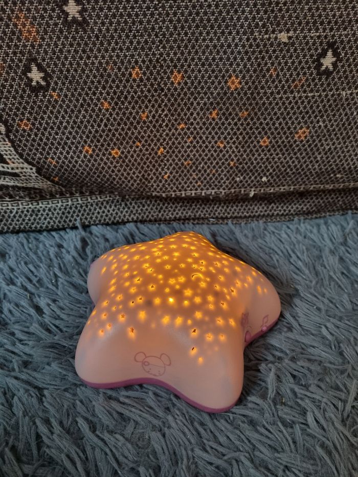 Veilleuse étoiles avec musique - photo numéro 4