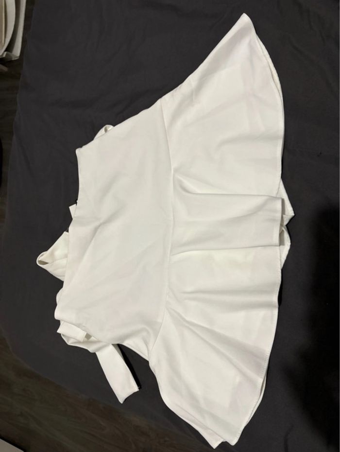 Jupe short blanche - photo numéro 2