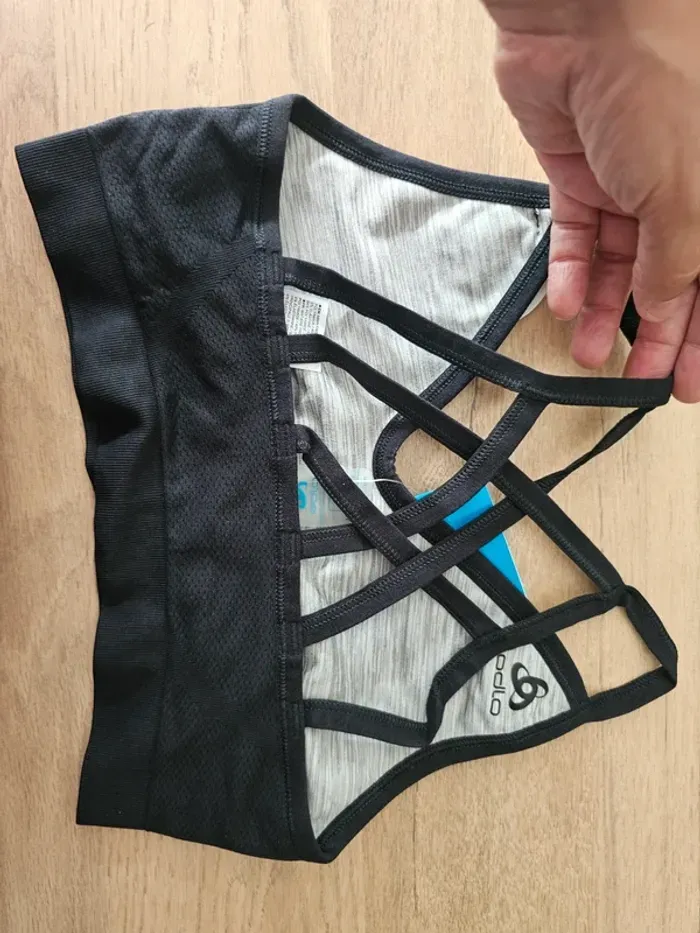 Brassière de sport réversible ODLO femme S noir Seamless - photo numéro 8