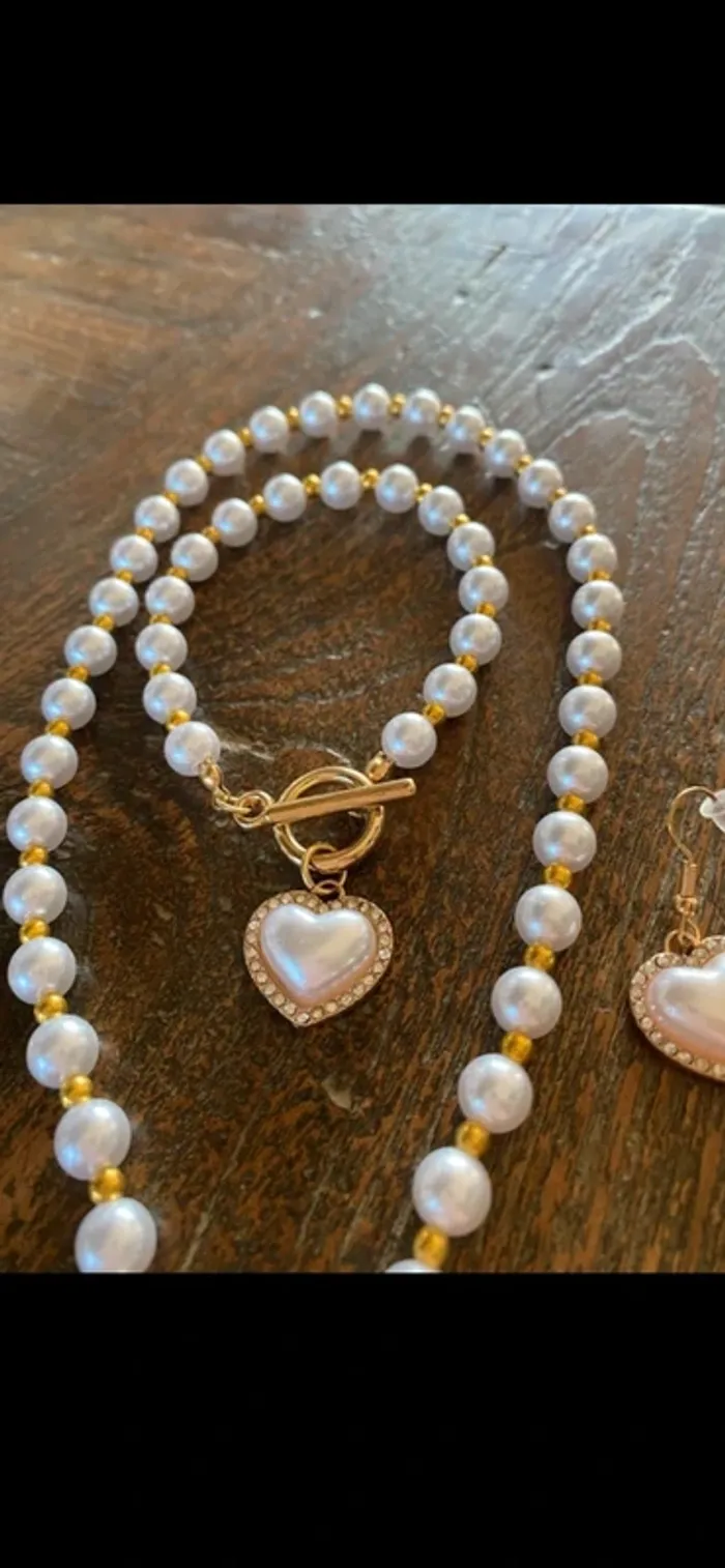 Magnifique parure collier , boucles d’oreilles, et bracelet , cœur, perles et strass - photo numéro 2